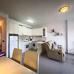 Beachfront Primera Linea 2-02 Appartement *
