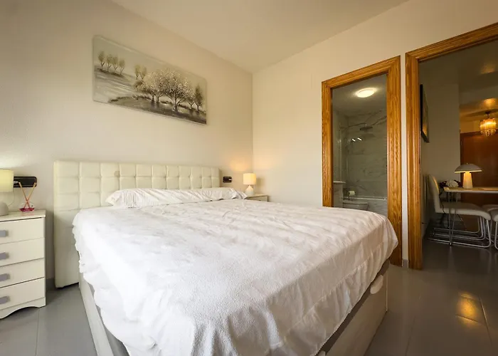 Beachfront Primera Linea 2-02 Apartment *